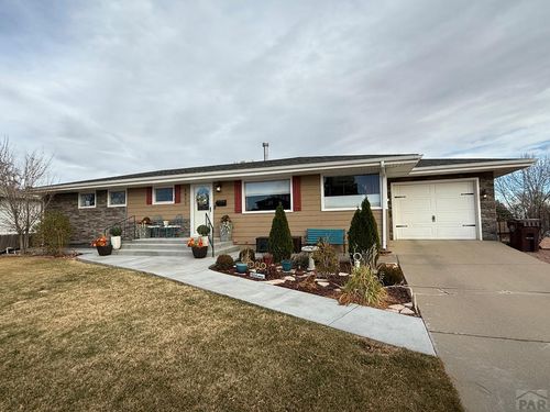 4022 Hillside Dr, Pueblo, CO, 81008-1703 | Card Image