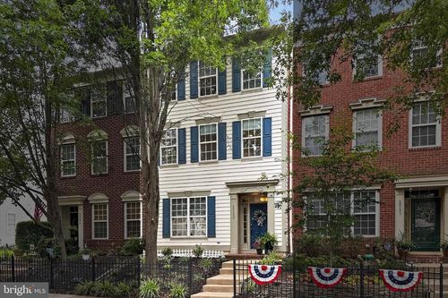 20333 Bowfonds St, ASHBURN, VA, 20147-7404 | Card Image