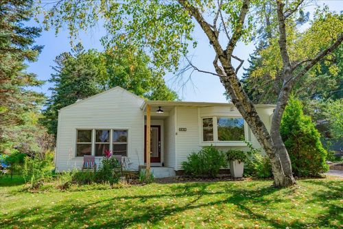 401 Merrill Crest Dr, Madison, WI, 53705-2711 | Card Image