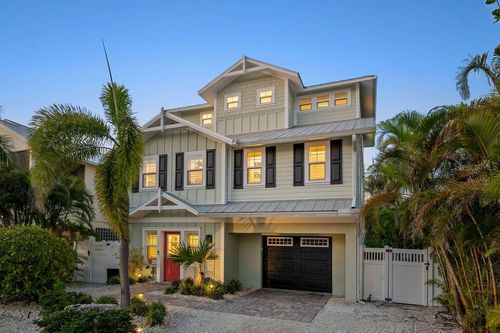 704 Gladiolus Dr, ANNA MARIA, FL, 34216 | Card Image