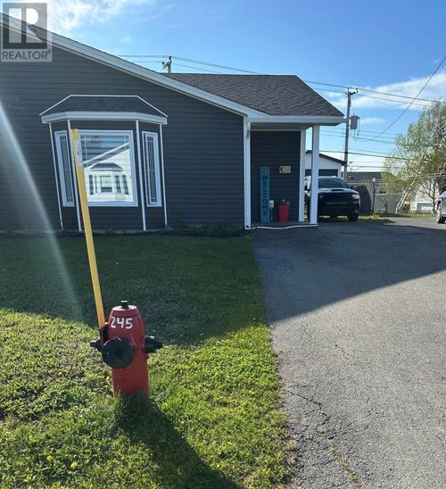36 Johnson Crescent, Gander, NL, A1V2G7 | Card Image