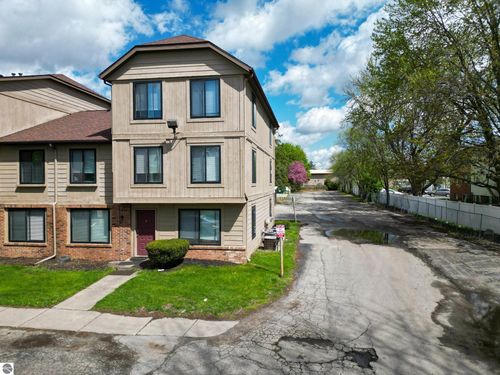 A8 1825 S Crawford Road, Mt Pleasant, MI, 48858 | Card Image
