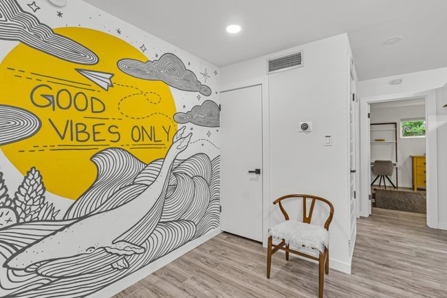 Foyer entry | Image 9