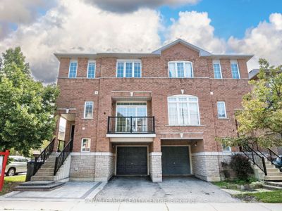 2 - 7155 Magistrate Terr, Condo with 3 bedrooms, 3 bathrooms and 3 parking in Mississauga ON | Image 1