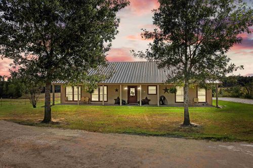 8550 New Hope Rd, Gilmer, TX, 75645-7565 | Card Image