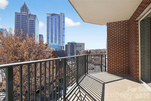 413-300 W 5th St, Charlotte, NC, 28202-1536 | Card Image