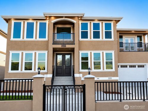 4651 S 144th St, Tukwila, WA, 98168-4133 | Card Image
