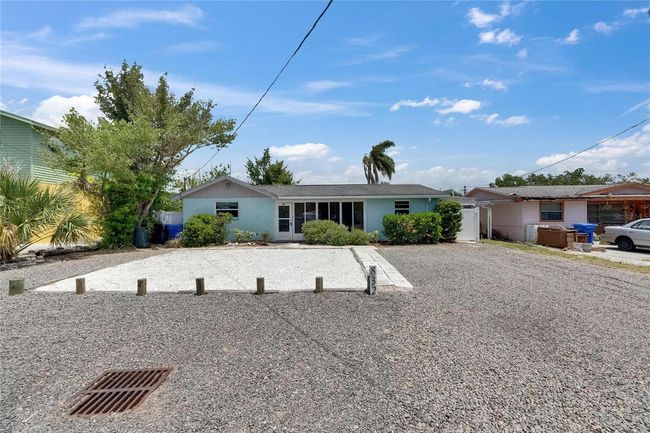 832 Seabreeze Dr, House other with 3 bedrooms, 2 bathrooms and null parking in RUSKIN FL | Image 4