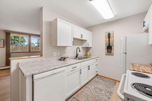 101-9141 Highway 55, Golden Valley, MN, 55427-4739 | Card Image