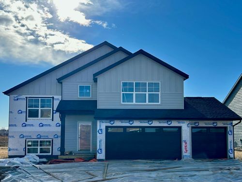 6205 W Valentine St Street, Sioux Falls, SD, 57107 | Card Image