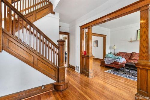 1933 11th Unit #1 Street, Detroit, MI, 48216 | Card Image