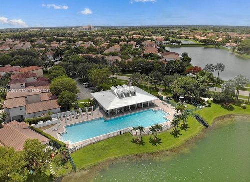 1040 Ne 42nd Pl, Homestead, FL, 33033-5125 | Card Image