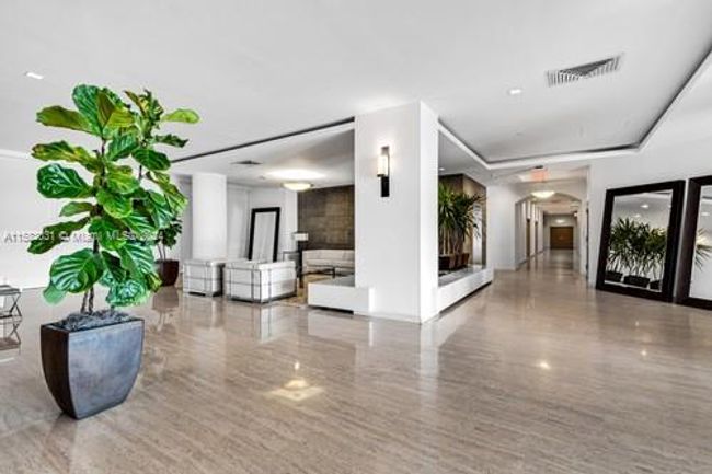 APT-23B - 881 Ocean Dr, Condo with 2 bedrooms, 2 bathrooms and null parking in Key Biscayne FL | Image 27