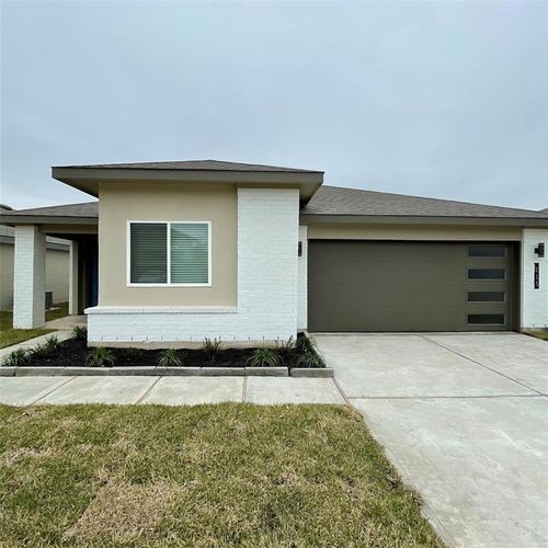 215 Dusty Bridle Ln, Rosharon, TX, 77583-4254 | Card Image