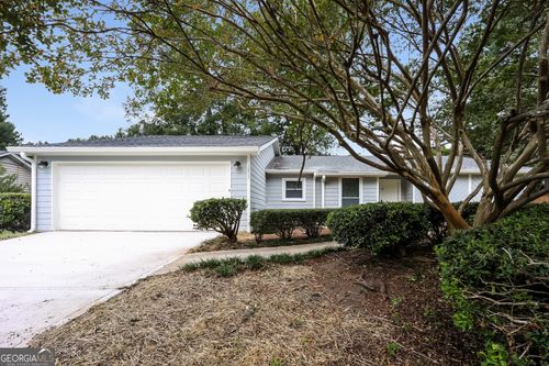 1815 Quailwood Dr, Stone Mountain, GA, 30088-3907 | Card Image