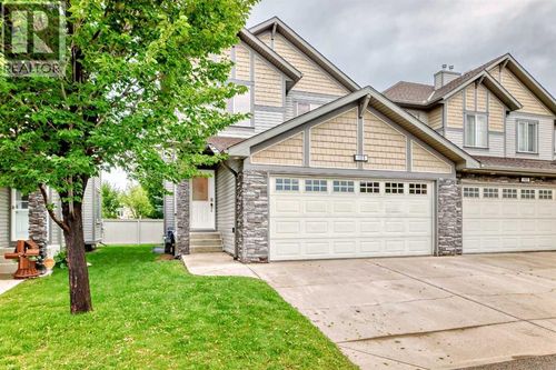 105-100 Coopers Common Sw, Airdrie, AB, T4B3C7 | Card Image
