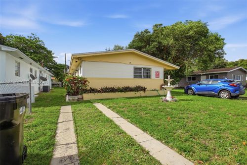 1-28 Nw 170th St, North Miami Beach, FL, 33169-5519 | Card Image