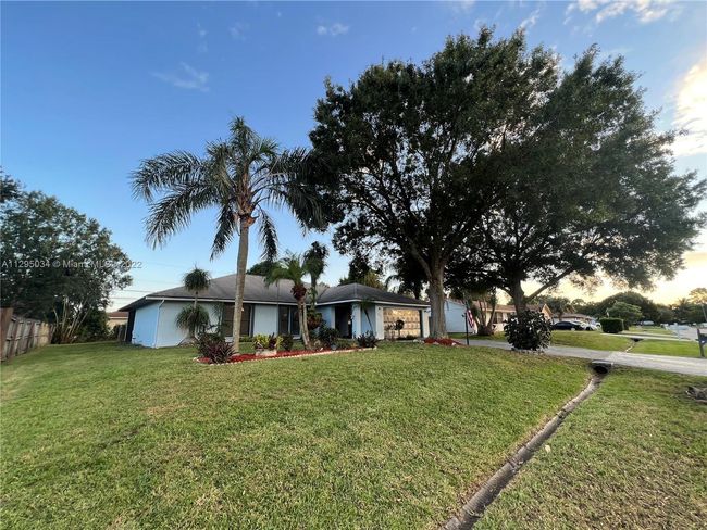1921 Sw Hickock Ter, House other with 3 bedrooms, 2 bathrooms and null parking in Port St. Lucie FL | Image 67