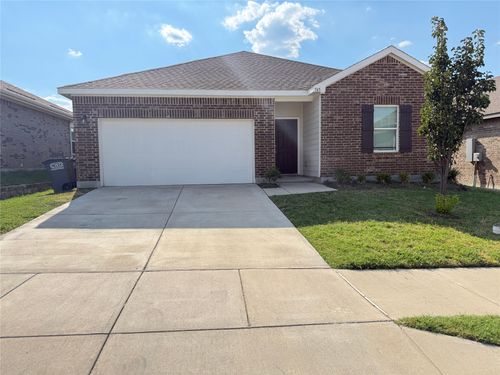 745 Richmond Dr, Lavon, TX, 75166-1627 | Card Image