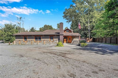 3481 Two Rod Rd, East Aurora, NY, 14052-9608 | Card Image