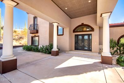 8170 E Golden Spur Lane, House other with 4 bedrooms, 5 bathrooms and null parking in Carefree AZ | Image 2