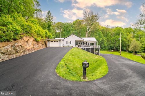 13127 Manor Furnace Rd, FELTON, PA, 17322-7943 | Card Image