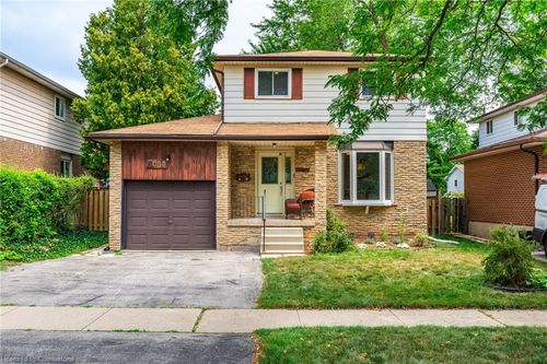 3084 Parkgate Cres, Burlington, ON, L7M1C7 | Card Image