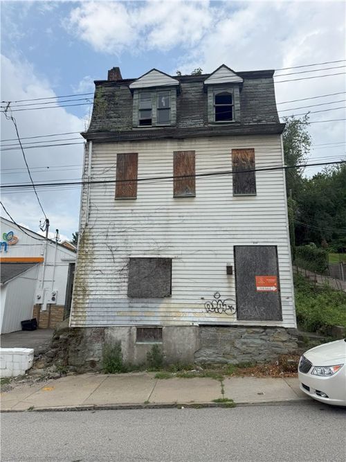 224 Kearsarge St, Mt Washington, PA, 15211-1559 | Card Image