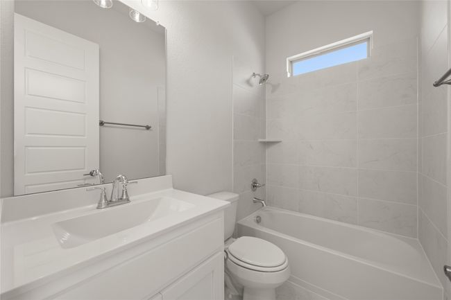 1002 Emerald Trace Dr, House other with 4 bedrooms, 3 bathrooms and null parking in Justin TX | Image 11