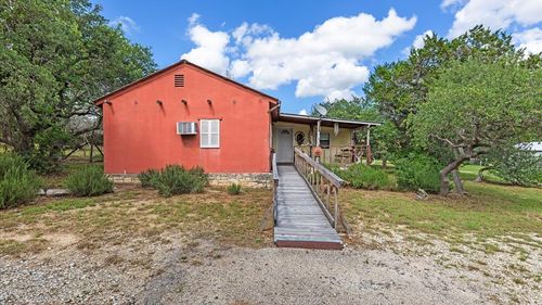 646 S Loop Dr, Blanco, TX, 78606-4789 | Card Image