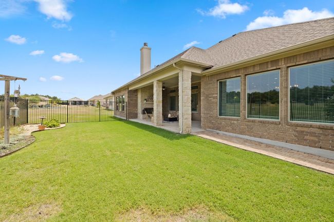 Fenced Yard | Image 26