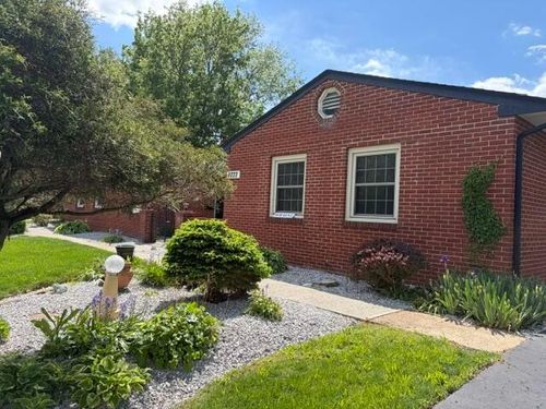 4775-4777 Nugent Dr, Upper Arlington, OH, 43220-2952 | Card Image