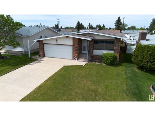 10356 109 Ave, Westlock, AB, T7P1G9 | Card Image