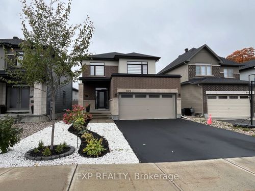 609 Putney Crescent, Stittsville - Munster - Richmond, ON, K1S1N4 | Card Image
