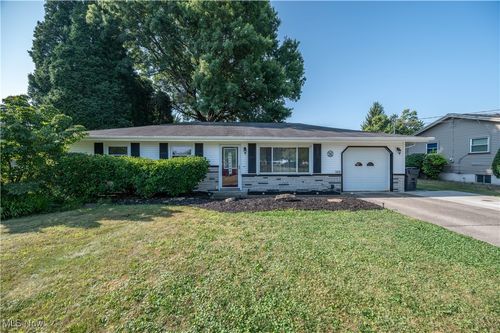 3430 Rebecca Dr, Canfield, OH, 44406-9218 | Card Image