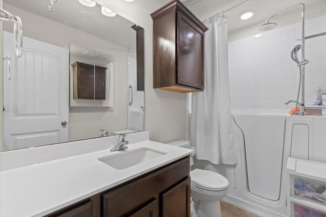 212 Plata Ln, House other with 4 bedrooms, 3 bathrooms and 4 parking in Jarrell TX | Image 21