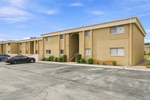 105e-1000 Lake Of The Woods Blvd, FERN PARK, FL, 32730-2953 | Card Image