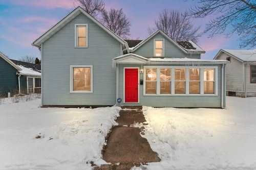 107 Franklin St, Porter, IN, 46304-1716 | Card Image
