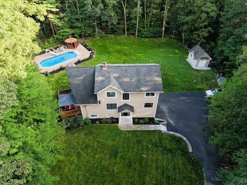 31 Green St, Northborough, MA, 01532-1314 | Card Image
