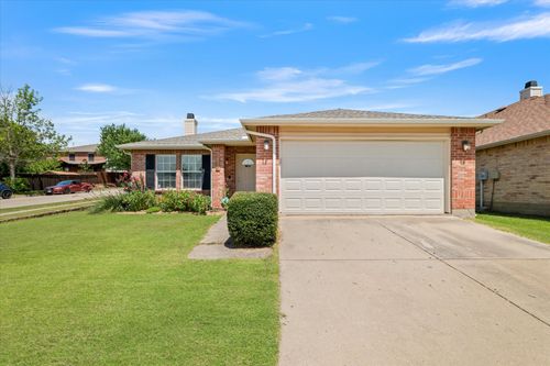 6301 English Saddle Ln, Denton, TX, 76210-0544 | Card Image