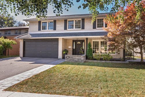 49 Winterton Dr, Etobicoke, ON, M9B3G8 | Card Image