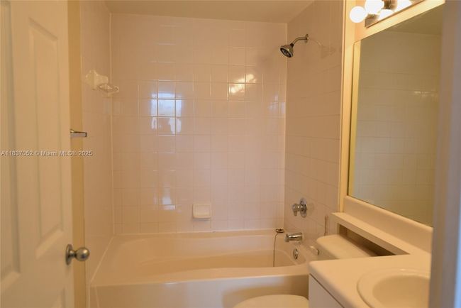 APT-202 - 2151 W Preserve Way, Condo with 2 bedrooms, 2 bathrooms and null parking in Miramar FL | Image 19