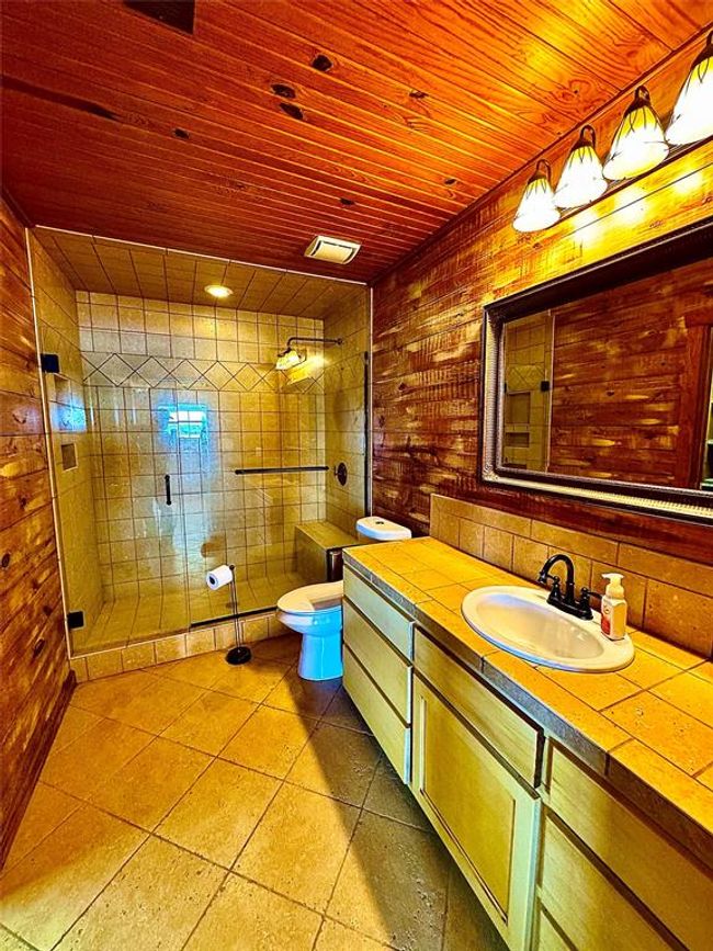7165 Backridge Rd, House other with 6 bedrooms, 7 bathrooms and 2 parking in Sabine Pass TX | Image 34