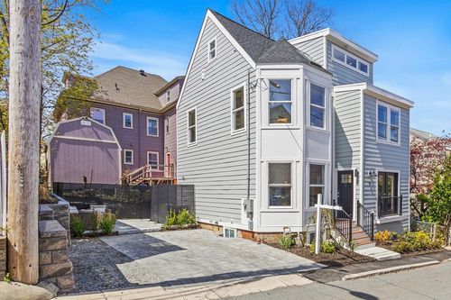 15-15 Spring Hill Ter, Somerville, MA, 02143-1514 | Card Image