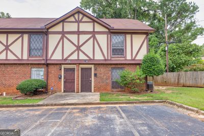 3236 Abbeywood Drive, Townhouse with 2 bedrooms, 1 bathrooms and null parking in Decatur GA | Image 2