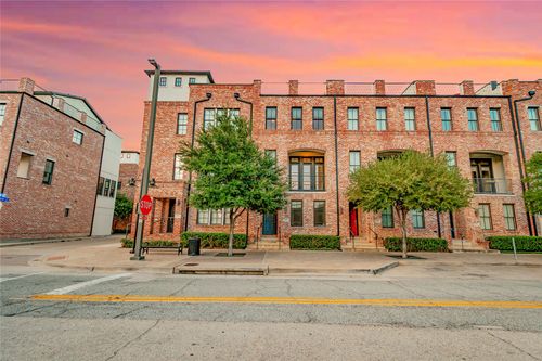 620 S Pearl Expy, Dallas, TX, 75201-6014 | Card Image