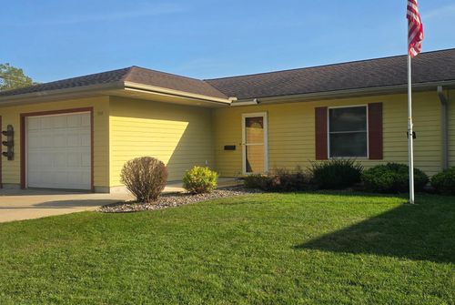 504 Fillmore St W, Preston, MN, 55965-1208 | Card Image