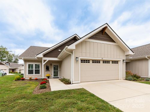 32 Cozy Cottage Way, Arden, NC, 28704-1419 | Card Image