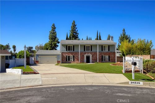 20236 Foix Pl, Chatsworth, CA, 91311-2511 | Card Image