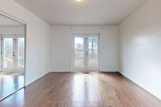 15 Waxham Rd, House other with 4 bedrooms, 2 bathrooms and 4 parking in Etobicoke ON | Image 14